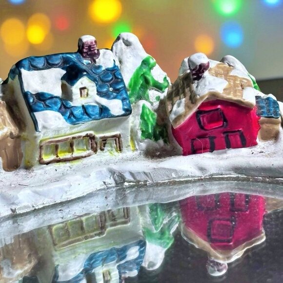 Vintage Artmark Wind-up Musical Ice Skating Village Scene Mirror Base Snowy Deco - Picture 3 of 6